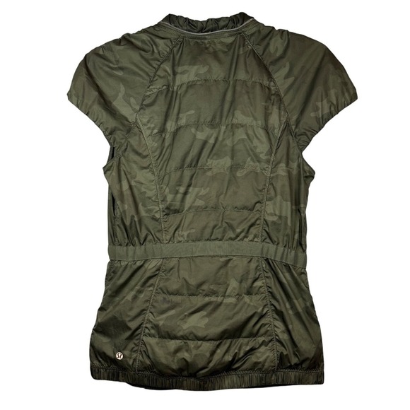 Lululemon Spring Fling Puffer Vest, Camo, Removable Hood, Size 6 - Picture 8 of 10
